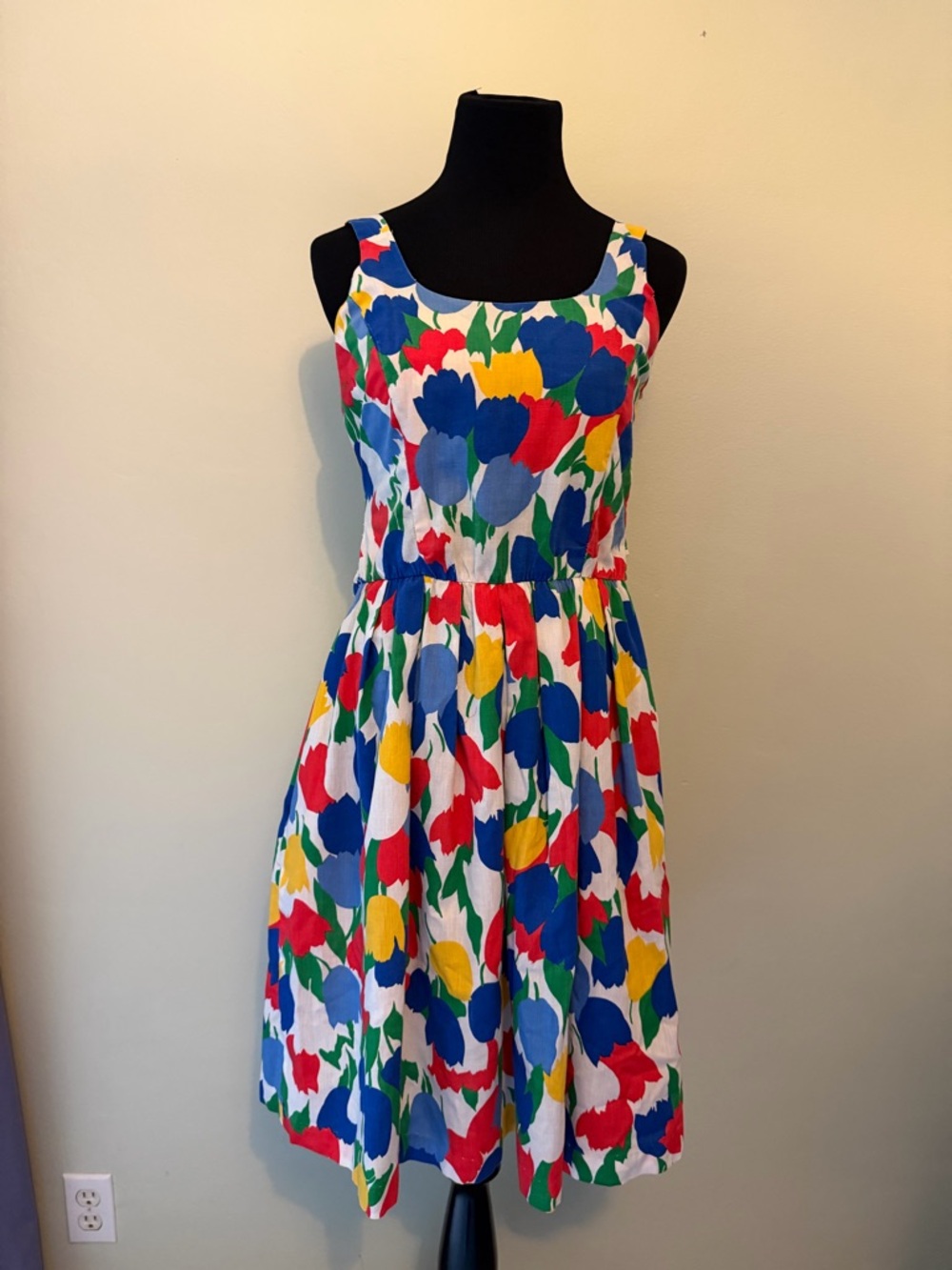 Colorful Tulip-Print Midi Dress in Red, Blue, Yellow & Green